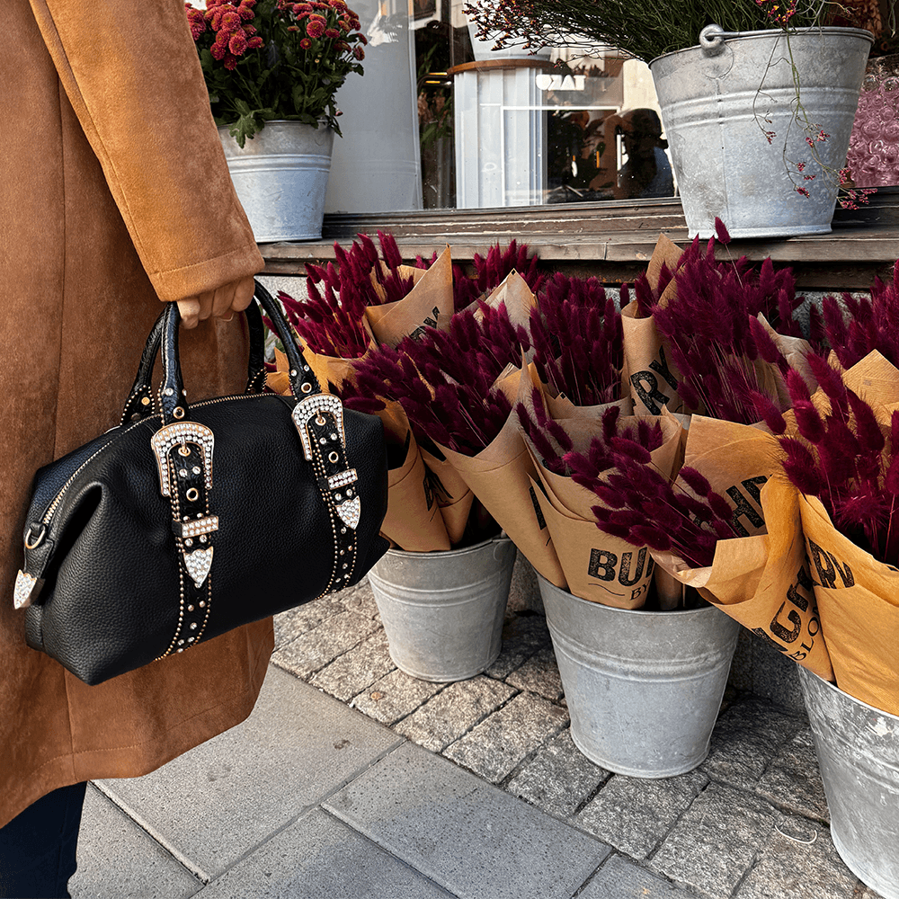 Removable and Adjustable Strap